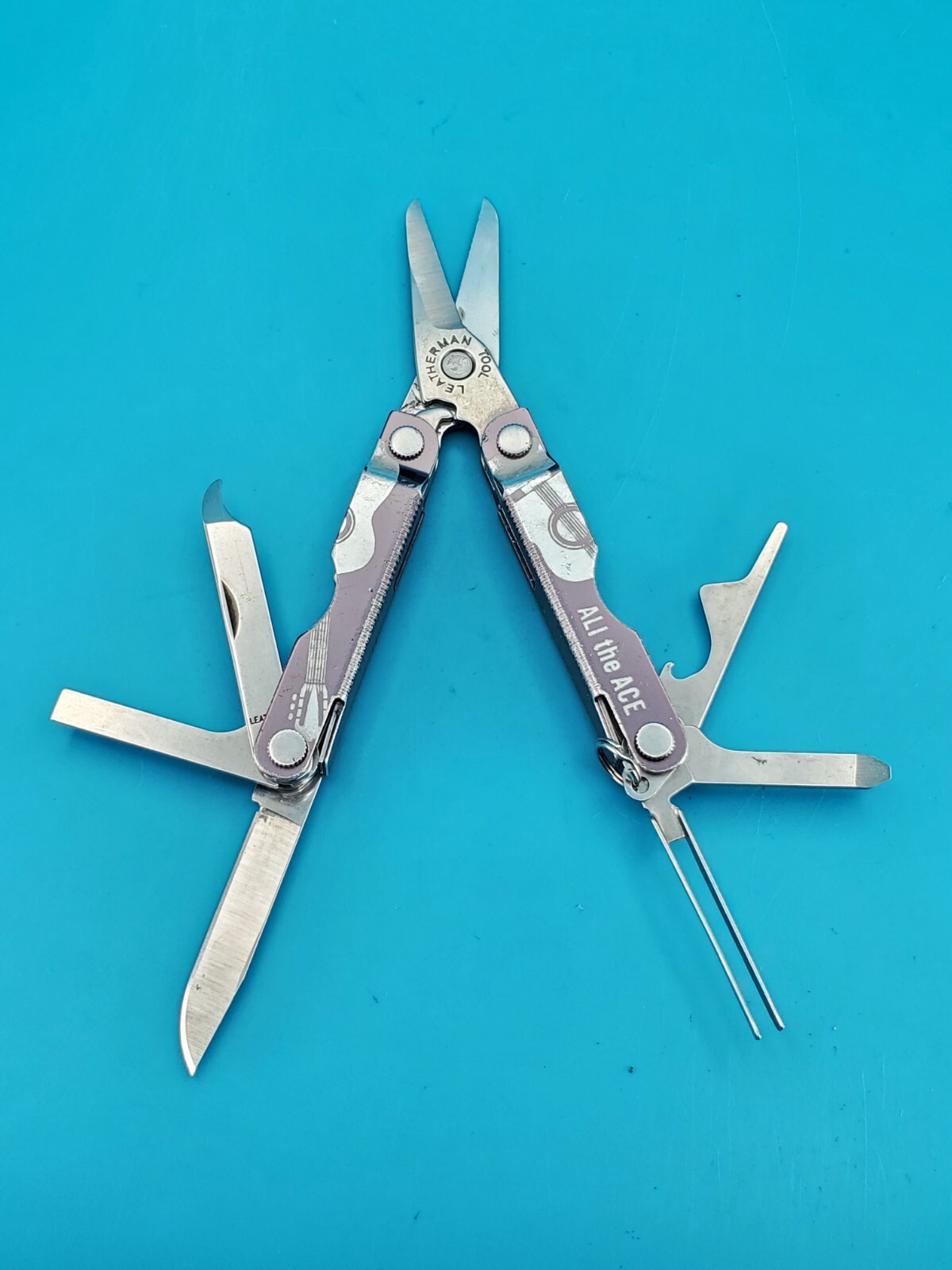 Leatherman Micra Multi-Tool, Knife, Scissors, Key Ring, Gray! GUITAR ALI THE ACE