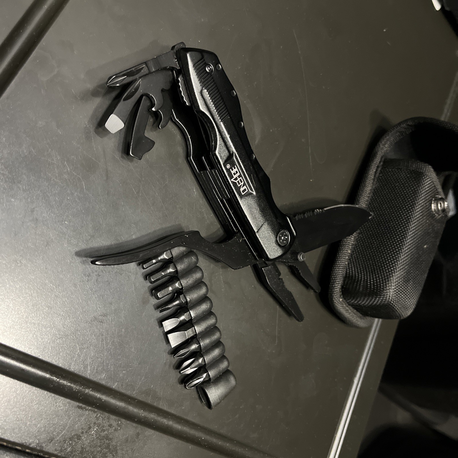 ONEAGE® 20-in-1 Multitool Knife w/ Screwdriver bits & Nylon Belt Shealth