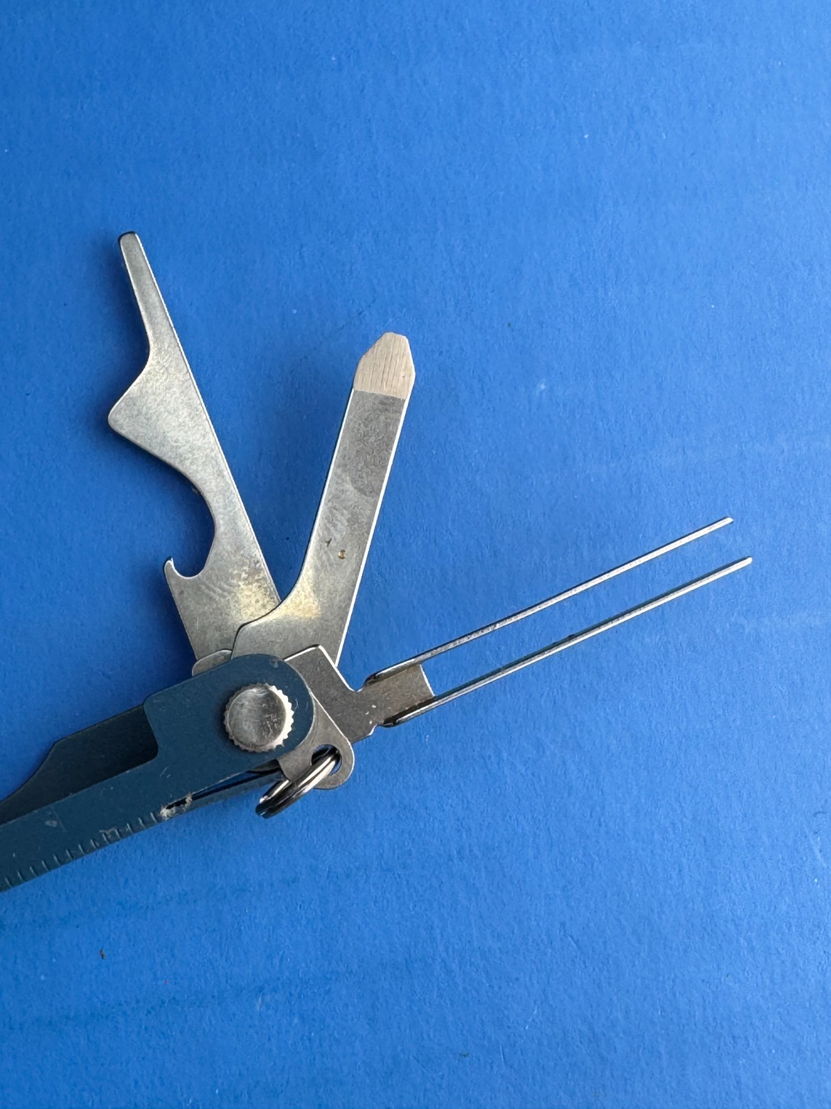 Leatherman Micra 10 in 1 Multitool Anodized Aluminum – Navy Blue