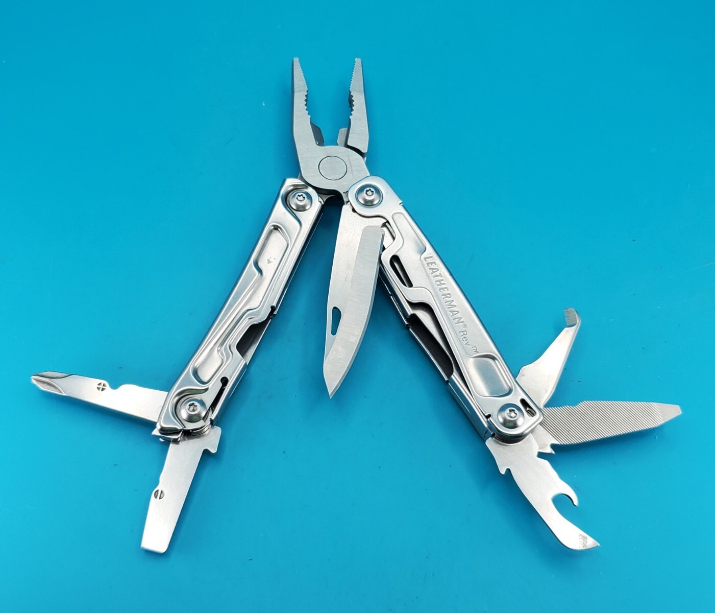 Leatherman Rev 3.8″ Multi-Tool, Stainless!