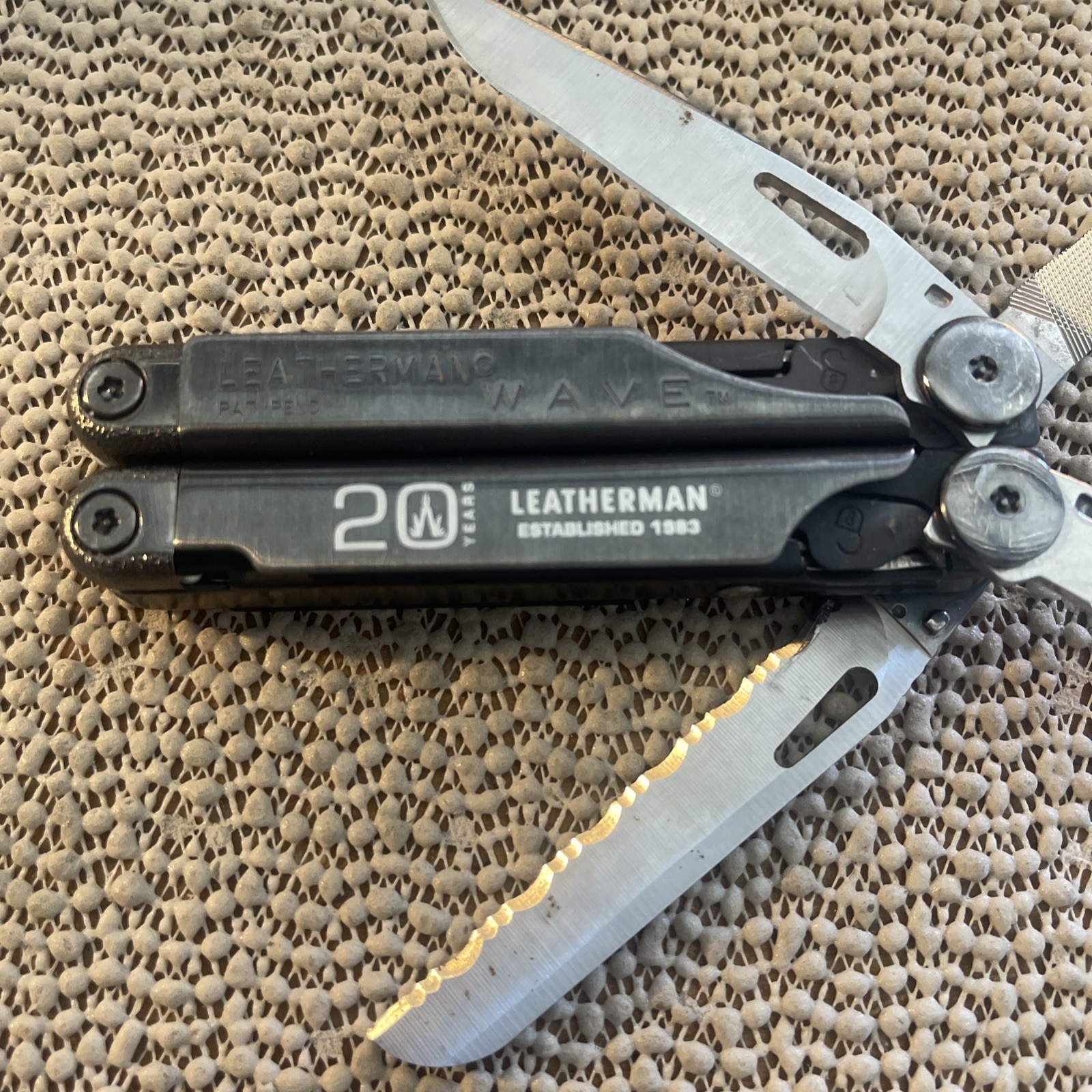 Limited Edition LEATHERMAN 20th Anniversary Original Wave Multitool