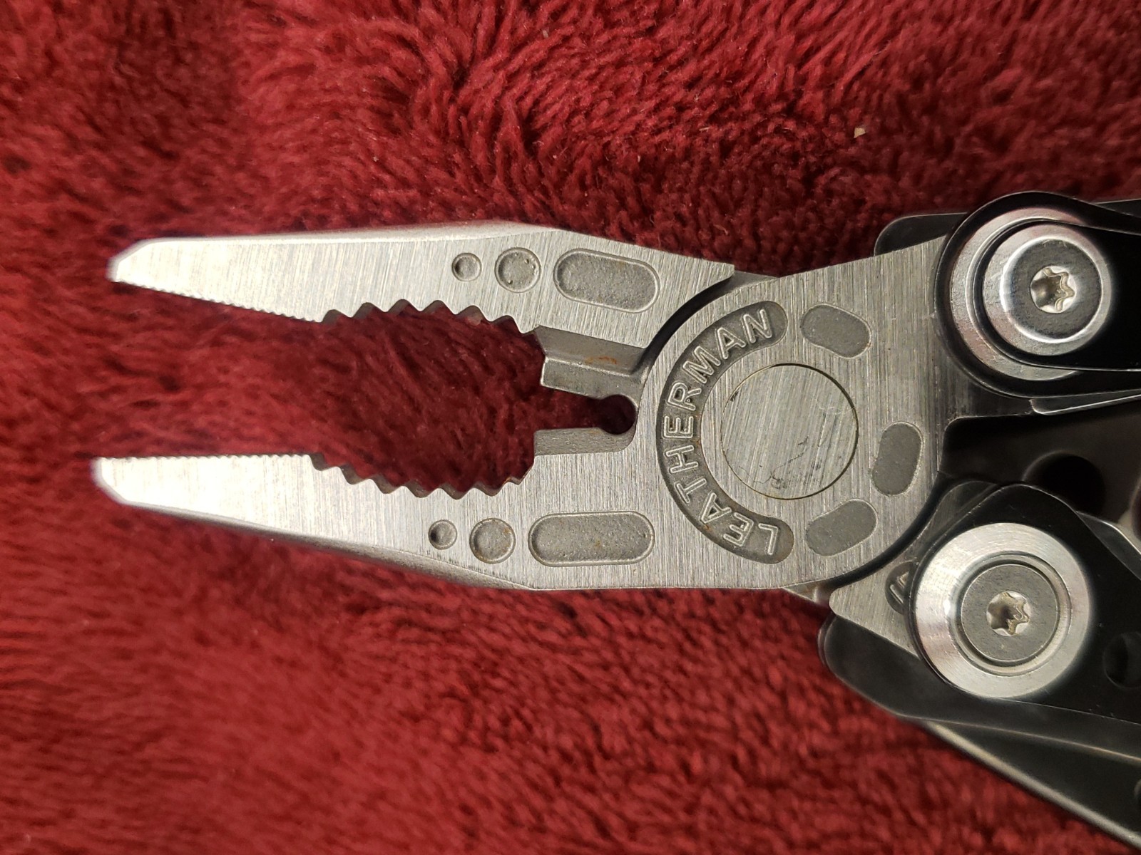 🔪🔪 Leatherman Skeletool CX Multi-Tool Pliers Knife