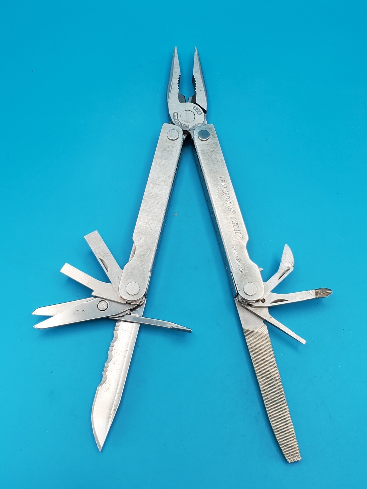 Leatherman PST 2 Multi Tool! 05/01 date stamp! Fast Shipping!