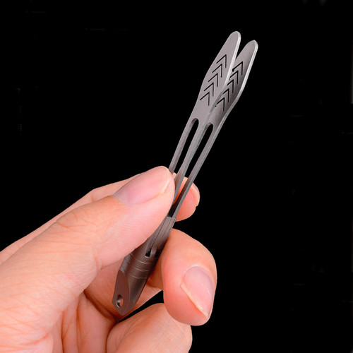 Outdoor Mini Titanium Alloy Keychain Tweezers Pry Bar EDC Portable Clamping Tool