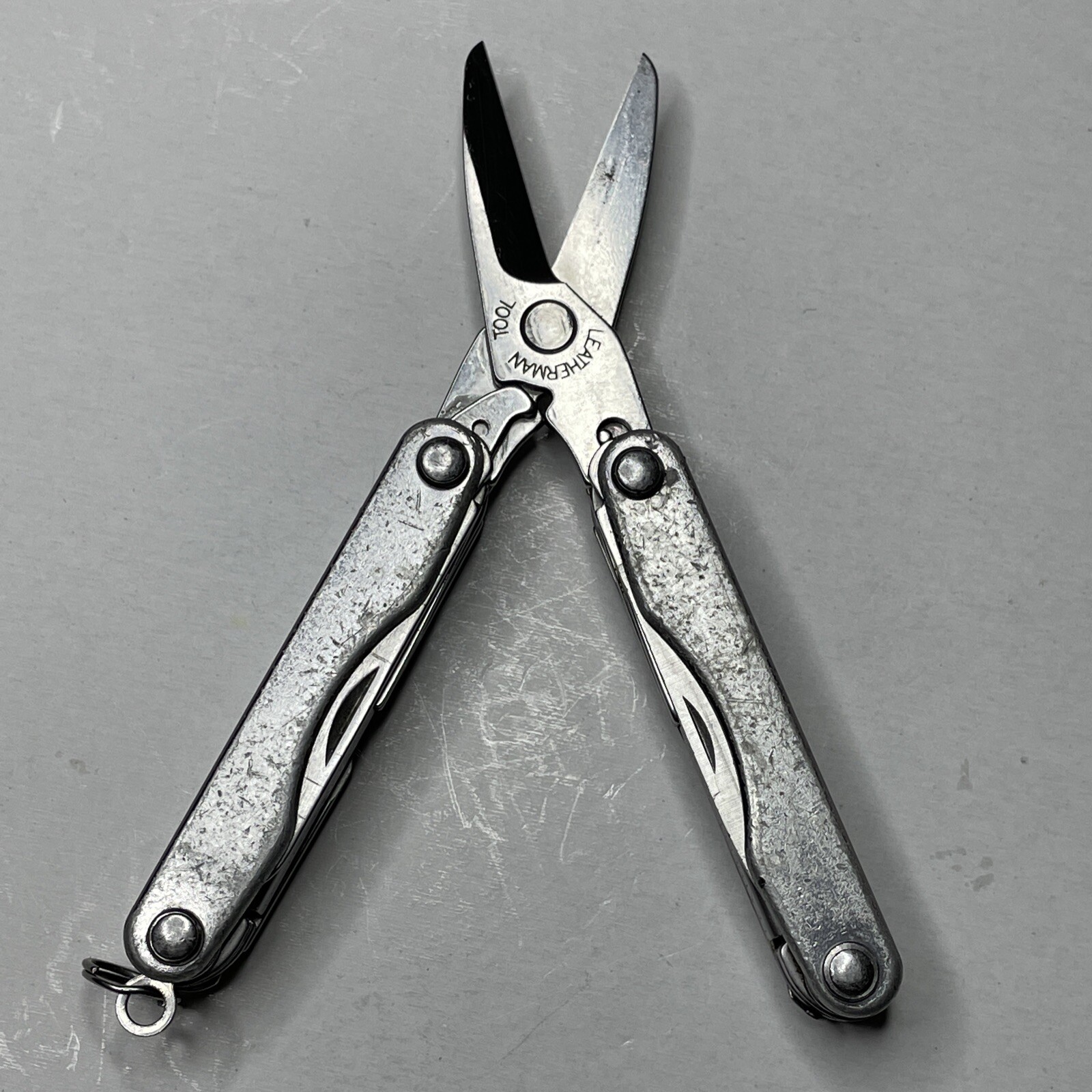 Leatherman Squirt S4 Stainless Steel Multitool Keychain – Parts or repair