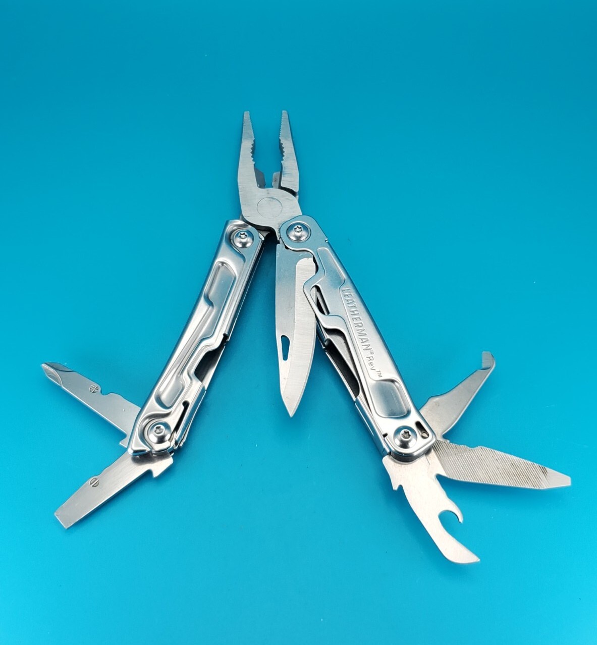 Leatherman Rev 3.8″ Multi-Tool, Stainless!