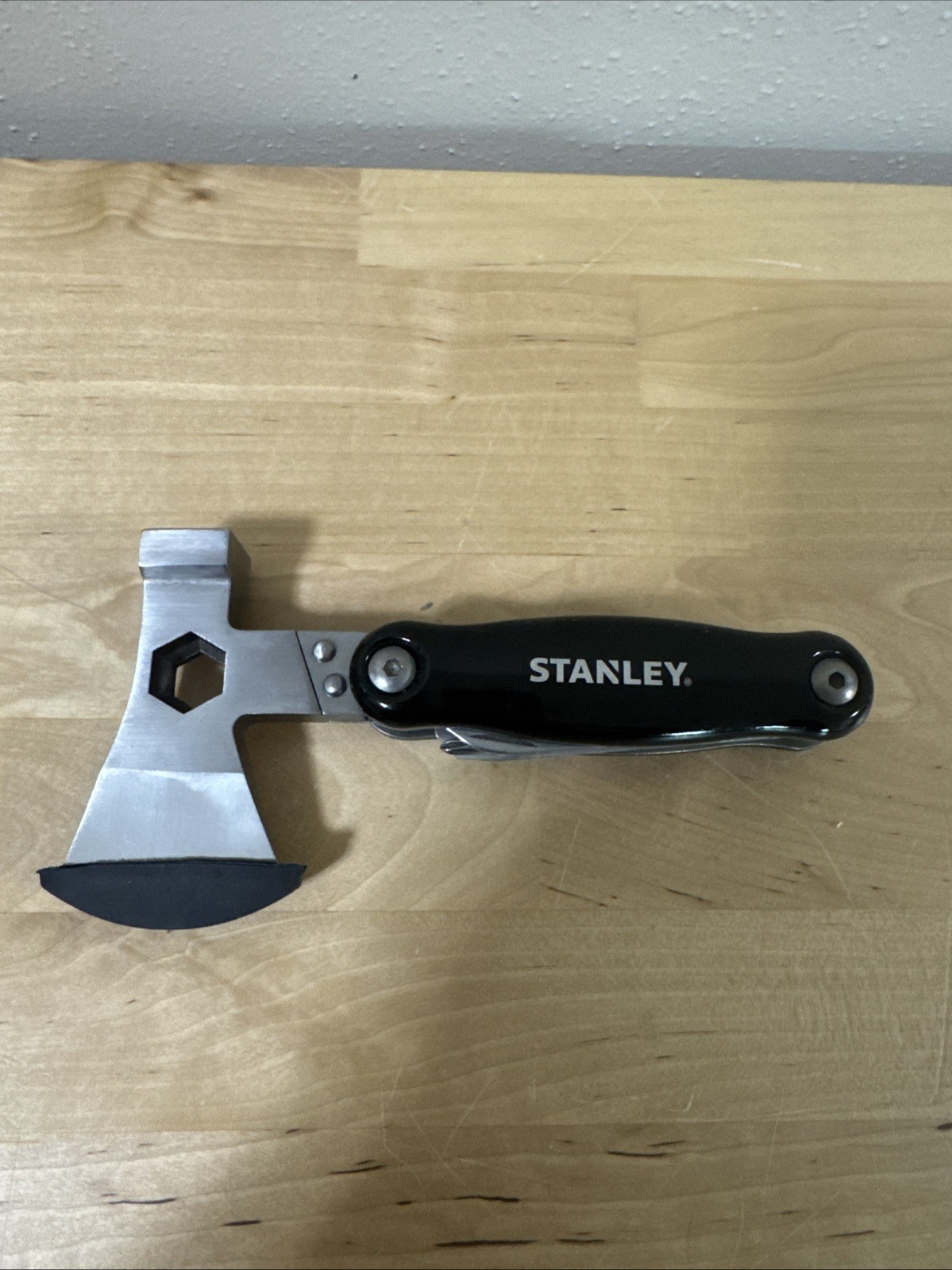 Stanley 11-in-1 Hammer Multi-Tool – Hammer – Screwdriver – Pliers – Saw & More
