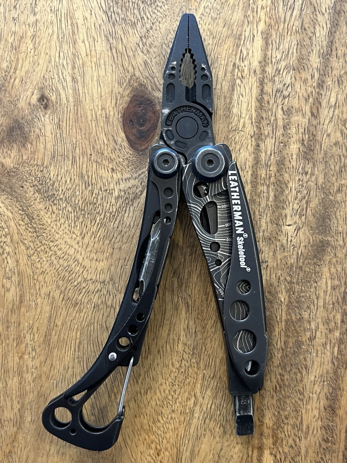 2021 Leatherman Skeletool MultiTool Black Oxide SUPER NICE!! w/New Nylon Sheath