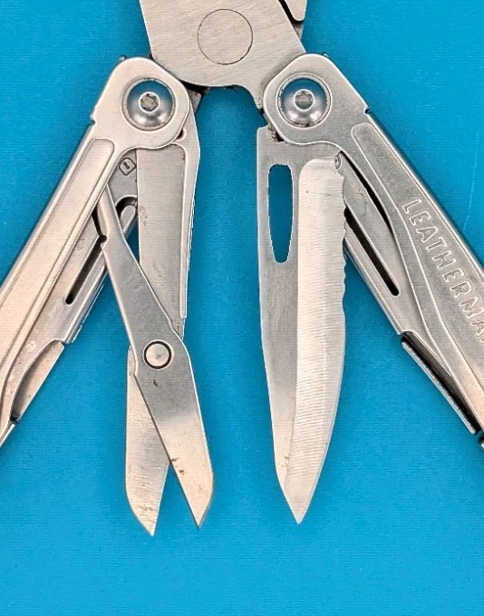 LEATHERMAN WINGMAN MULTI-TOOL! FAST SHIPPING!