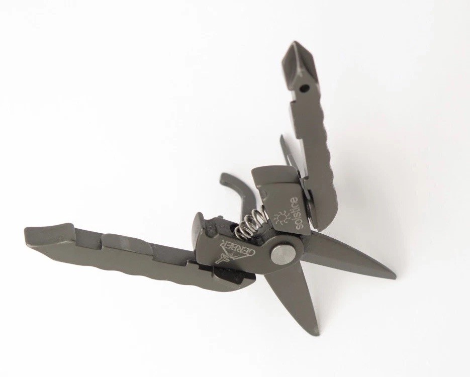 Vtg 2000s Gerber Solstice 2.37″Stainless Steel Multi Tool FoldingPocket Knife