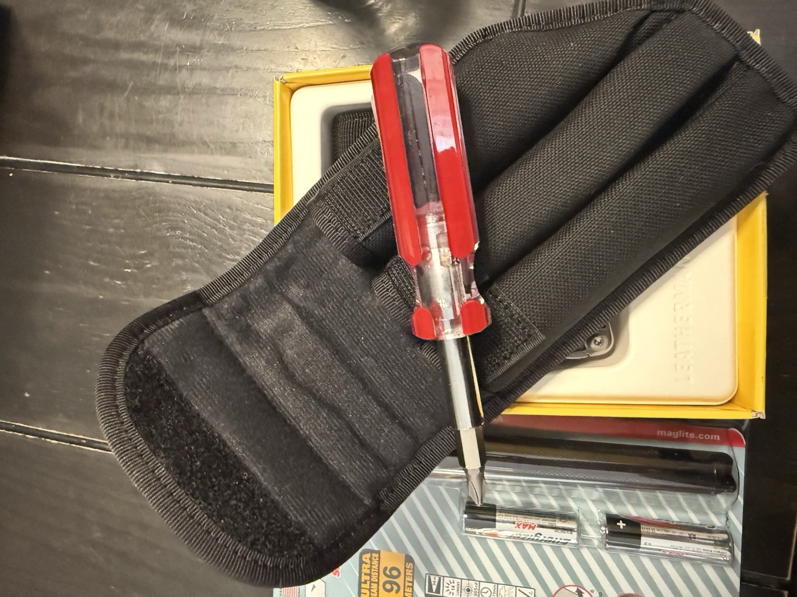 Leatherman 831426 Stainless Steel Multi Tool with Mag Lite Screwdriver