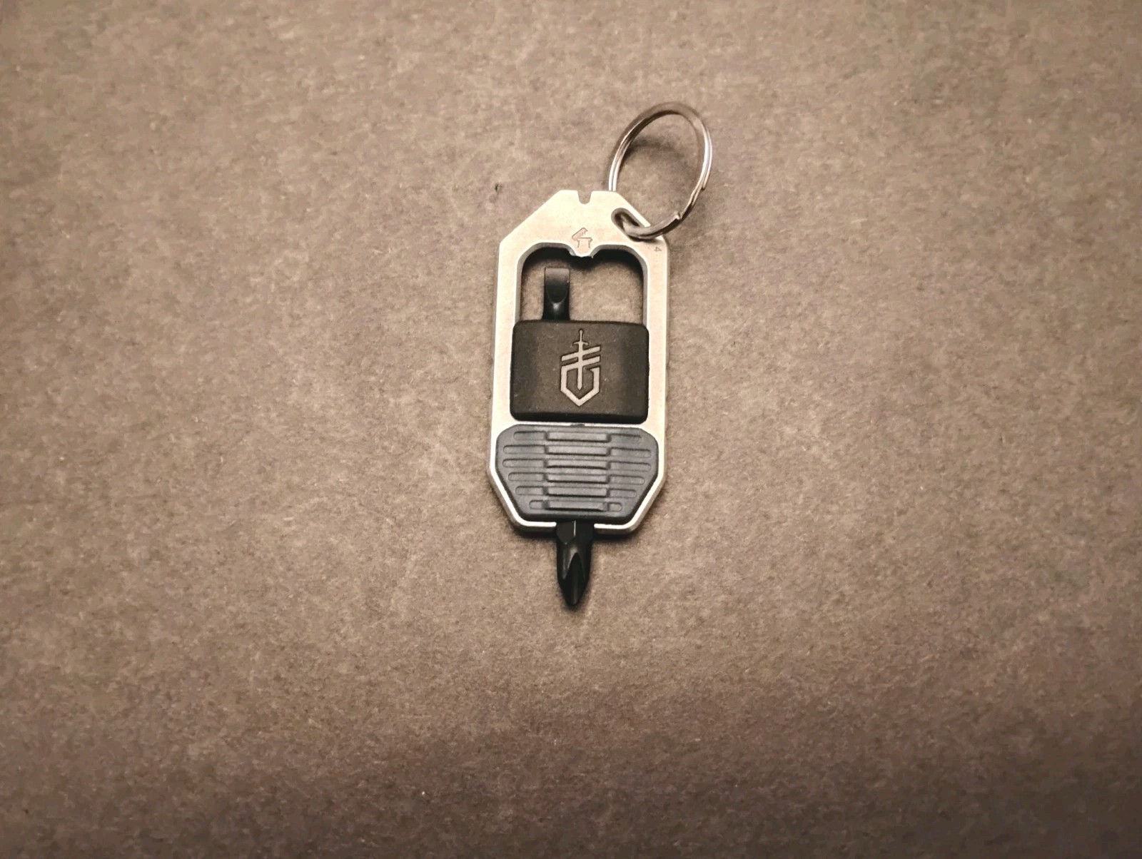 Gerber Driver Keychain Multi Tool 5 in One Multi-Tool Magnetic Bit Driver 1.4 OZ