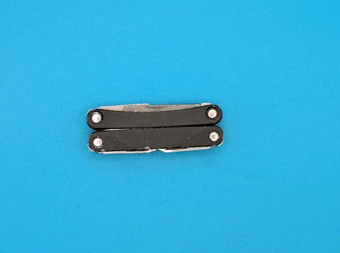 Leatherman SQUIRT PS4 Multi-Tool With Pliers Scissors Knife BLACK!