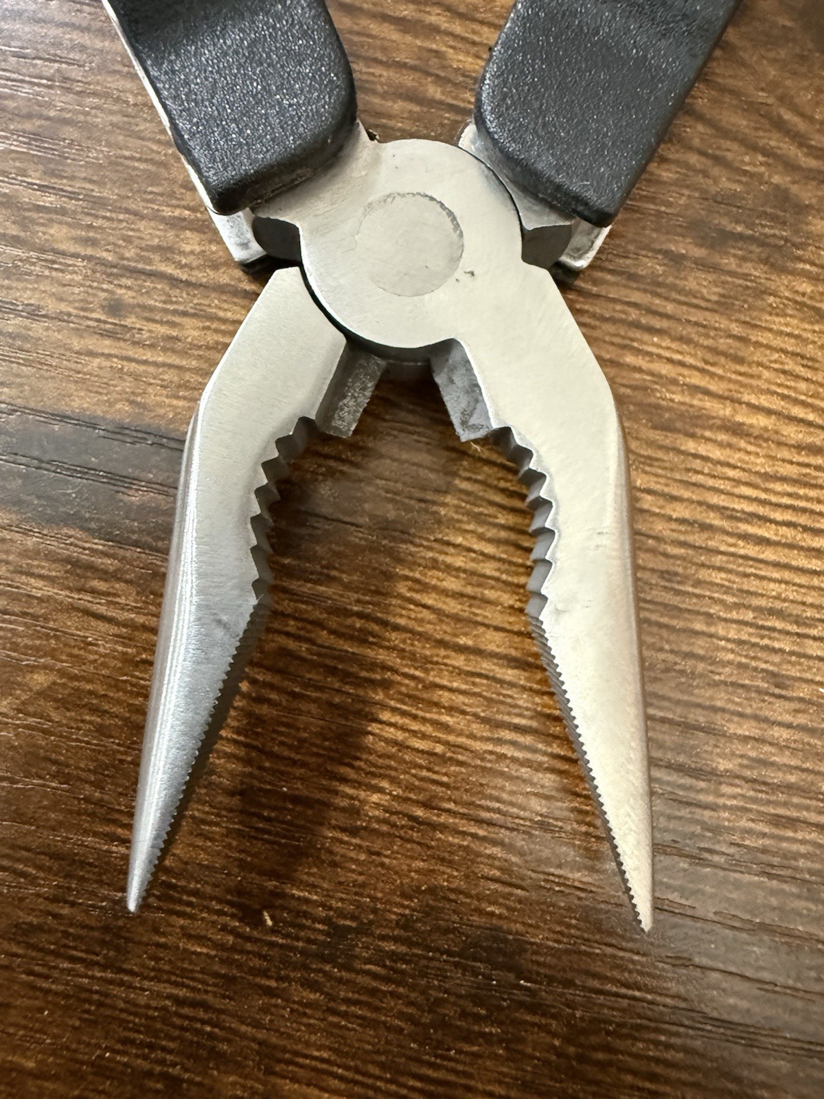 Black Silver Stainless Steel Multi-Tool with Pliers Knife Saw Ergonomic Handle