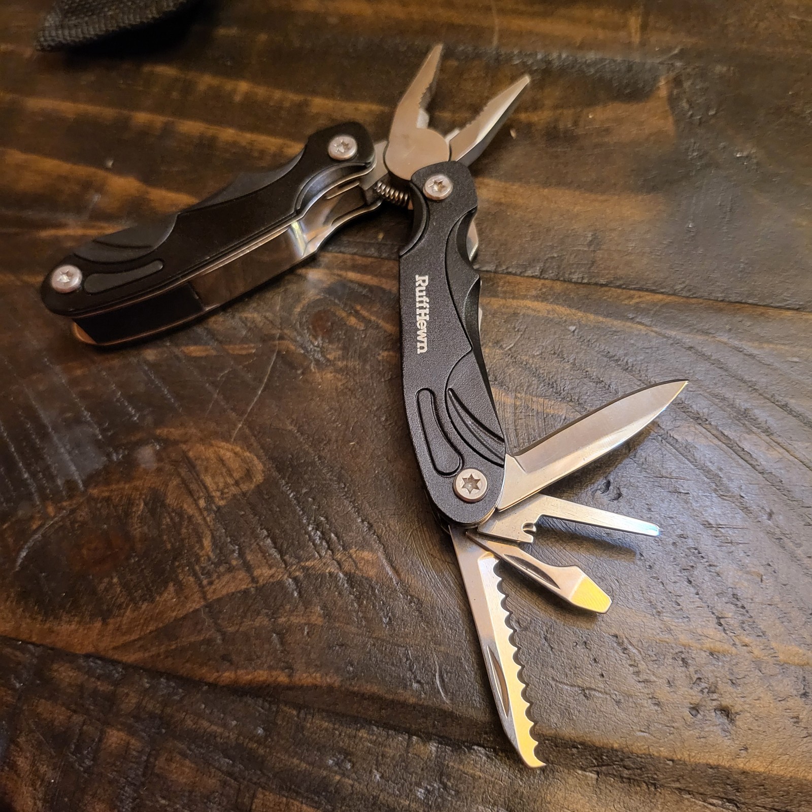 L@@k!!! Ruff Hewn Black Multi Function Pocket Knife Tool Gadgets – 10 Tools