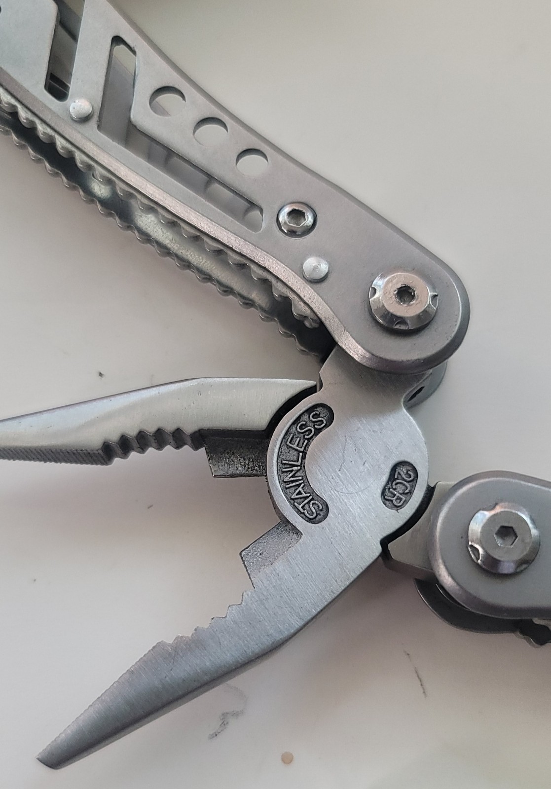 Grand Way 13-In-1 Stainless Steel Multi-Tool Pliers With Case