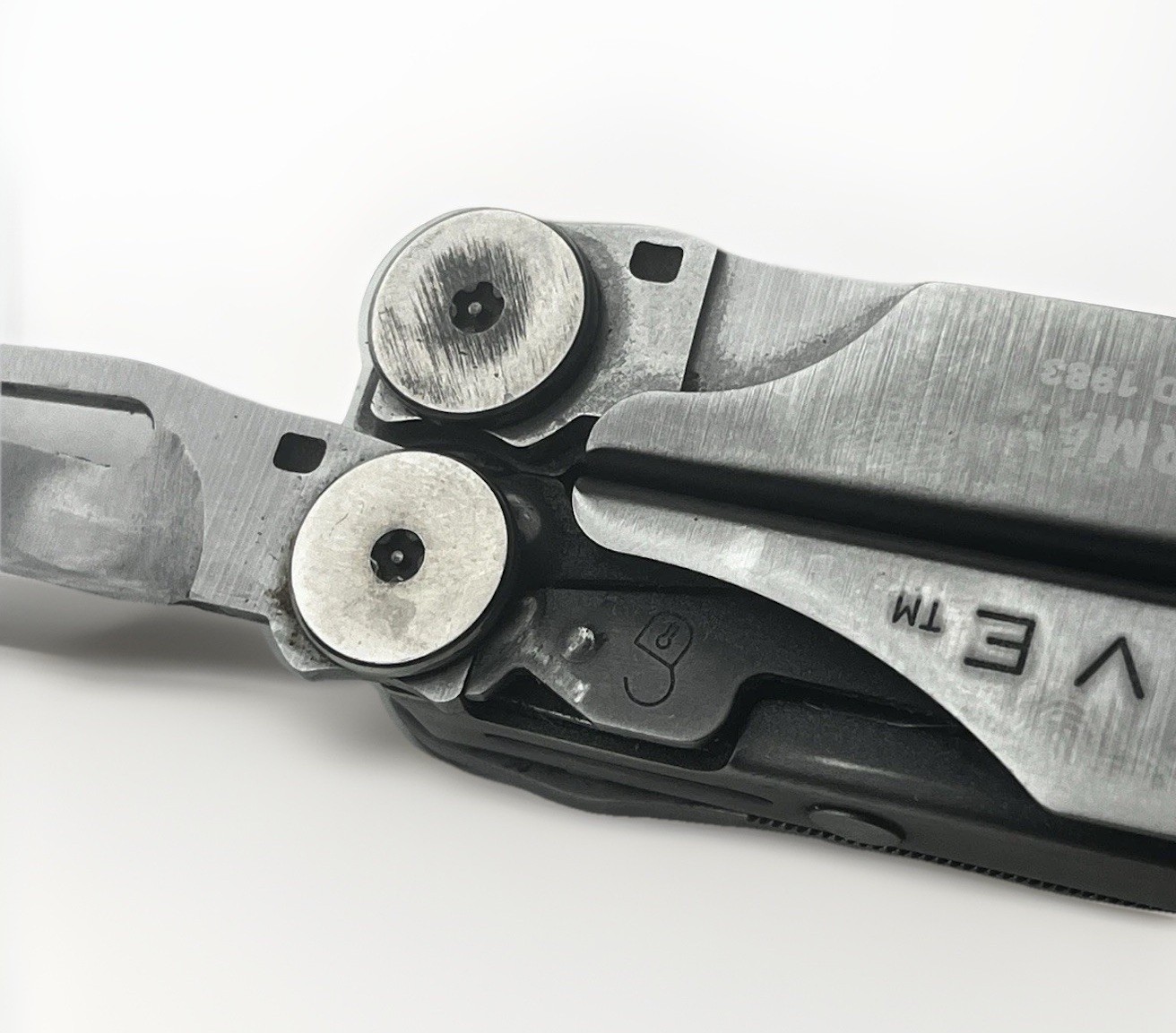 Leatherman Wave Original 20th Anniversary Limited Edition Silver Locking Blade