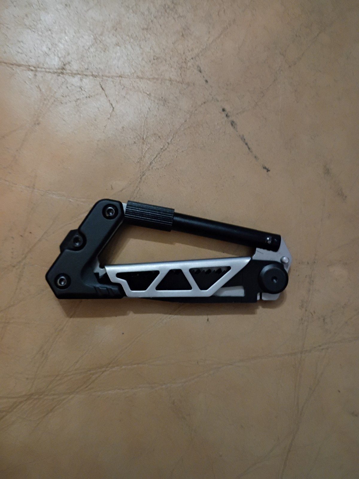 Carabineer Clip Multi Tool/Knife