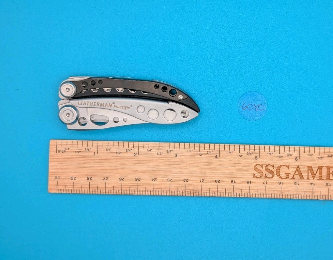 Leatherman Freestyle Multi-Tool – Discontinued – FAST SHIPPING!