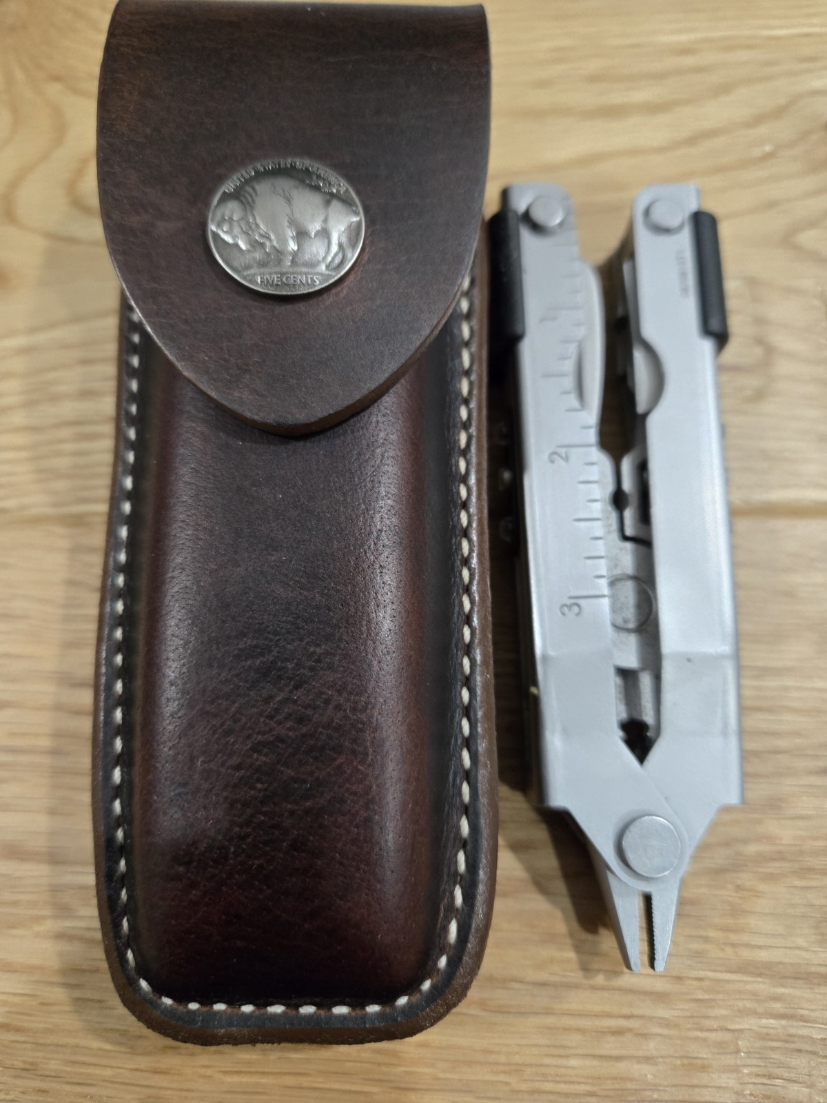Gerber MP600 or Diesel multi tool leather sheath. Belt Clip. Sheath only.