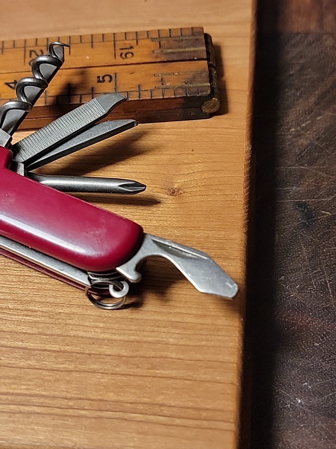 Red Multi Tool Gold Emblem Camp Hunt Work Pocket Knife