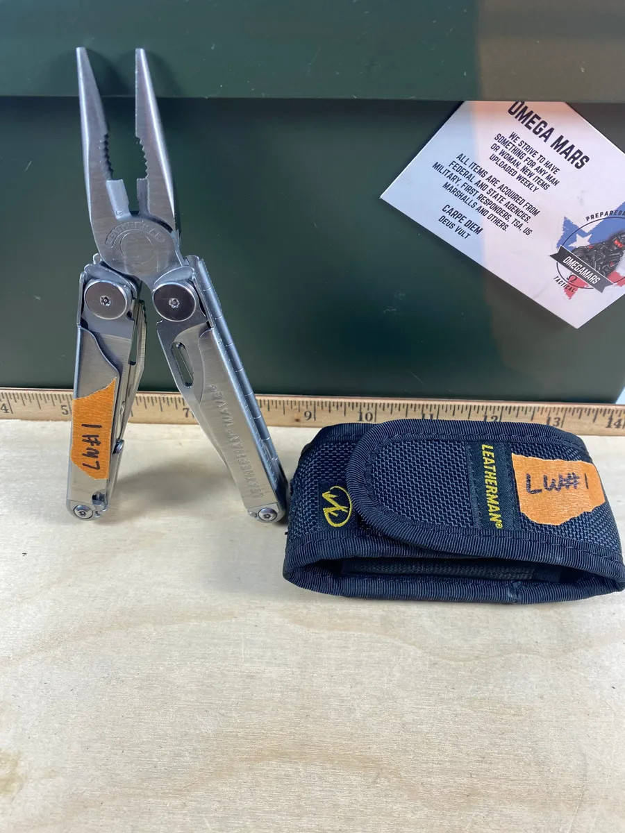 Leatherman Wave LW#1. Looks/feel brand new.