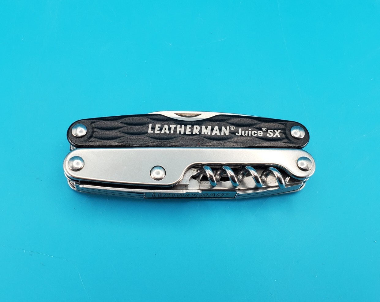 Leatherman JUICE SX Multi-Tool! With Sheath! RARE! HARD TO FIND!
