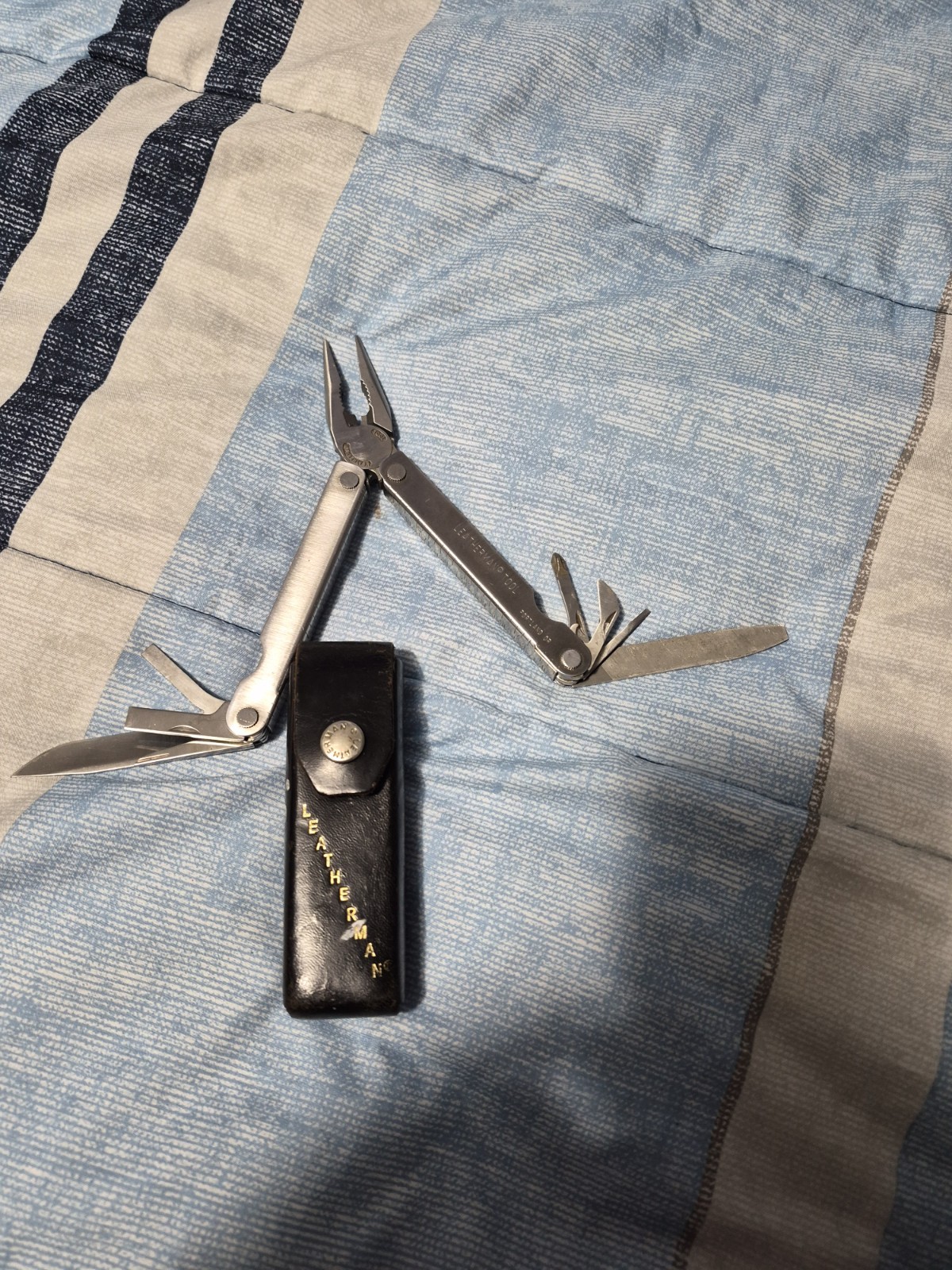 Leatherman Multi-Tool Stainless Steel Straight Edge Plier Knife Black Sheath