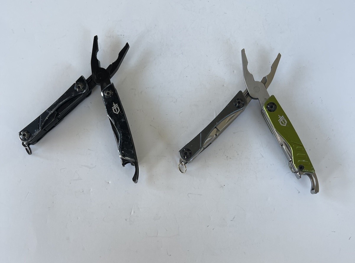 Lot 2 Gerber Dime Mini Multitools, Green / Black, Plain Edge, Scissors Fast Ship