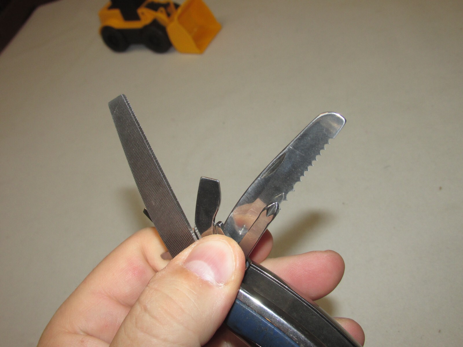 11 Tool Handheld Multi Tool * Unbranded * Pliers Knife Saw Screwdriver