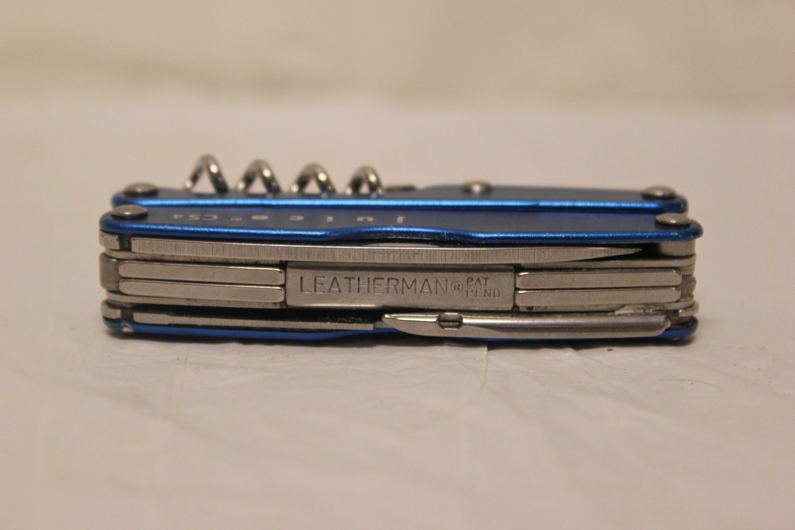Leatherman Juice CS4 Blue Retired Multi Tool Pliers Knife Great Condition J11