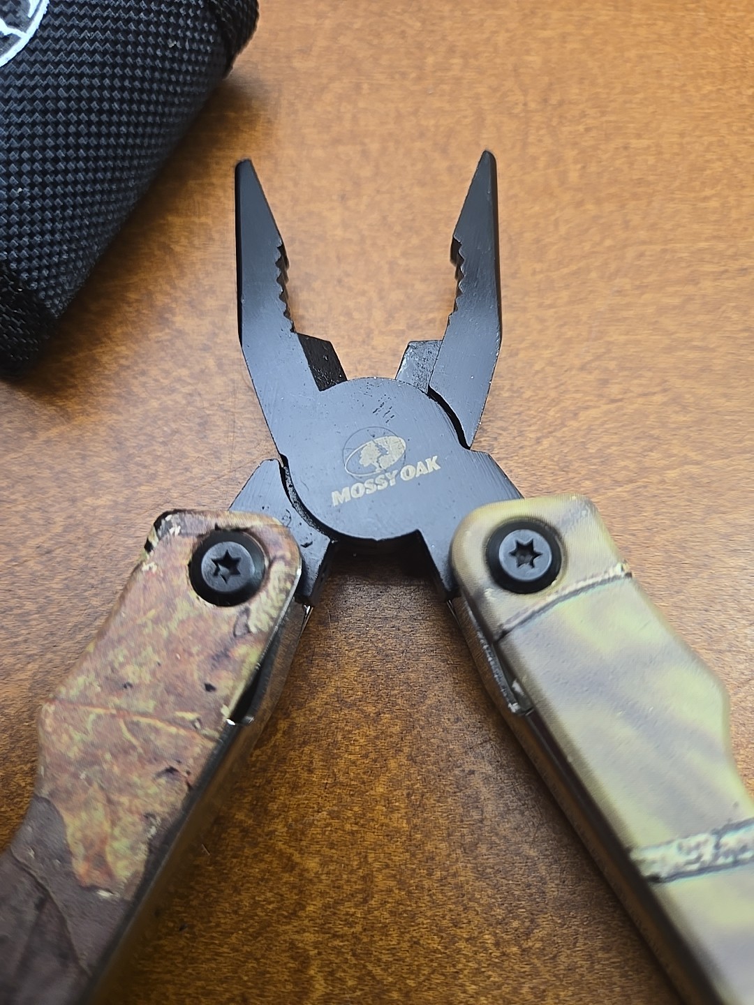 MOSSY OAK 13-in-1 Folding Multi Tool Plier Portable Pocket Knife for Camping USA