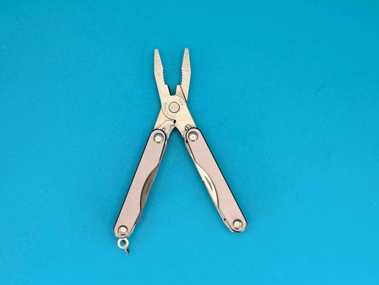 Leatherman Squirt P4 Multi-Tool, Key Ring, Retired, GRAY!