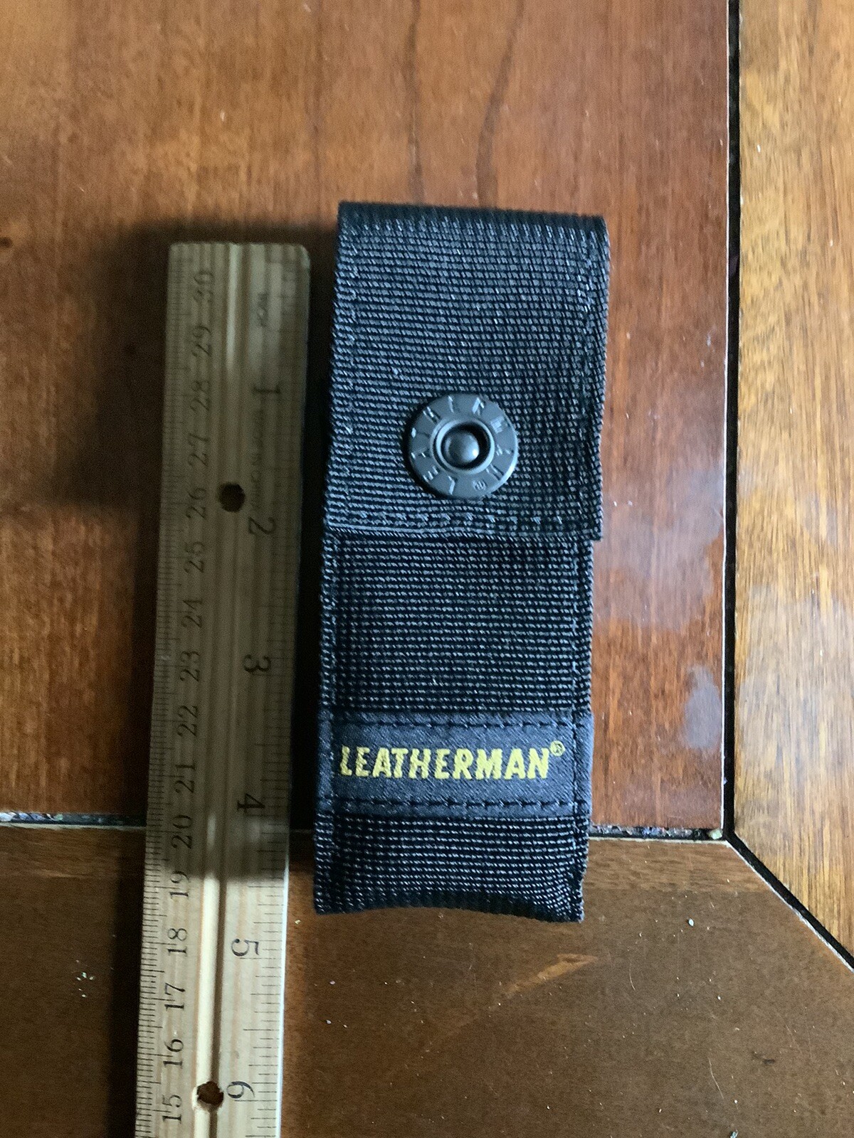 Leatherman Premium Snap Sheath – Medium Size Fits Charge,wingman, original wave