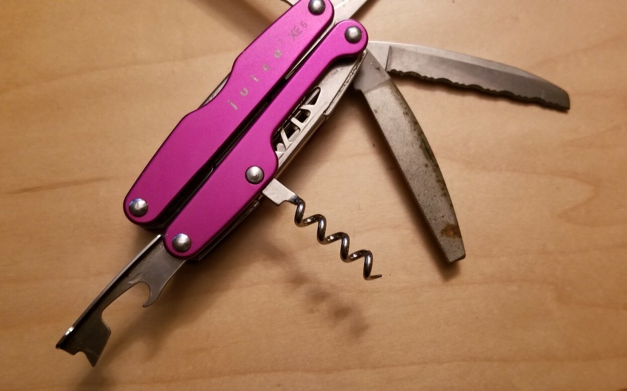 RARE Leatherman Juice XE6 Purple Thunder Original Sheath – Great Condition T86
