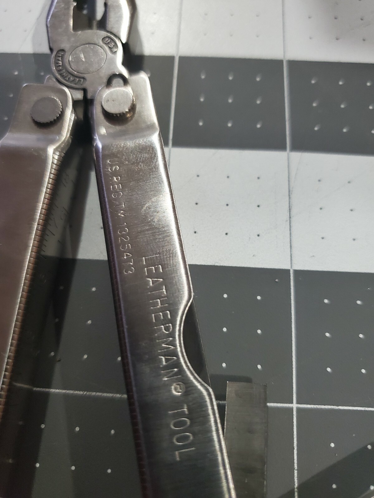 VINTAGE LEATHERMAN MULTI-TOOL US. REG. TM 1325473 PORTLAND OR.