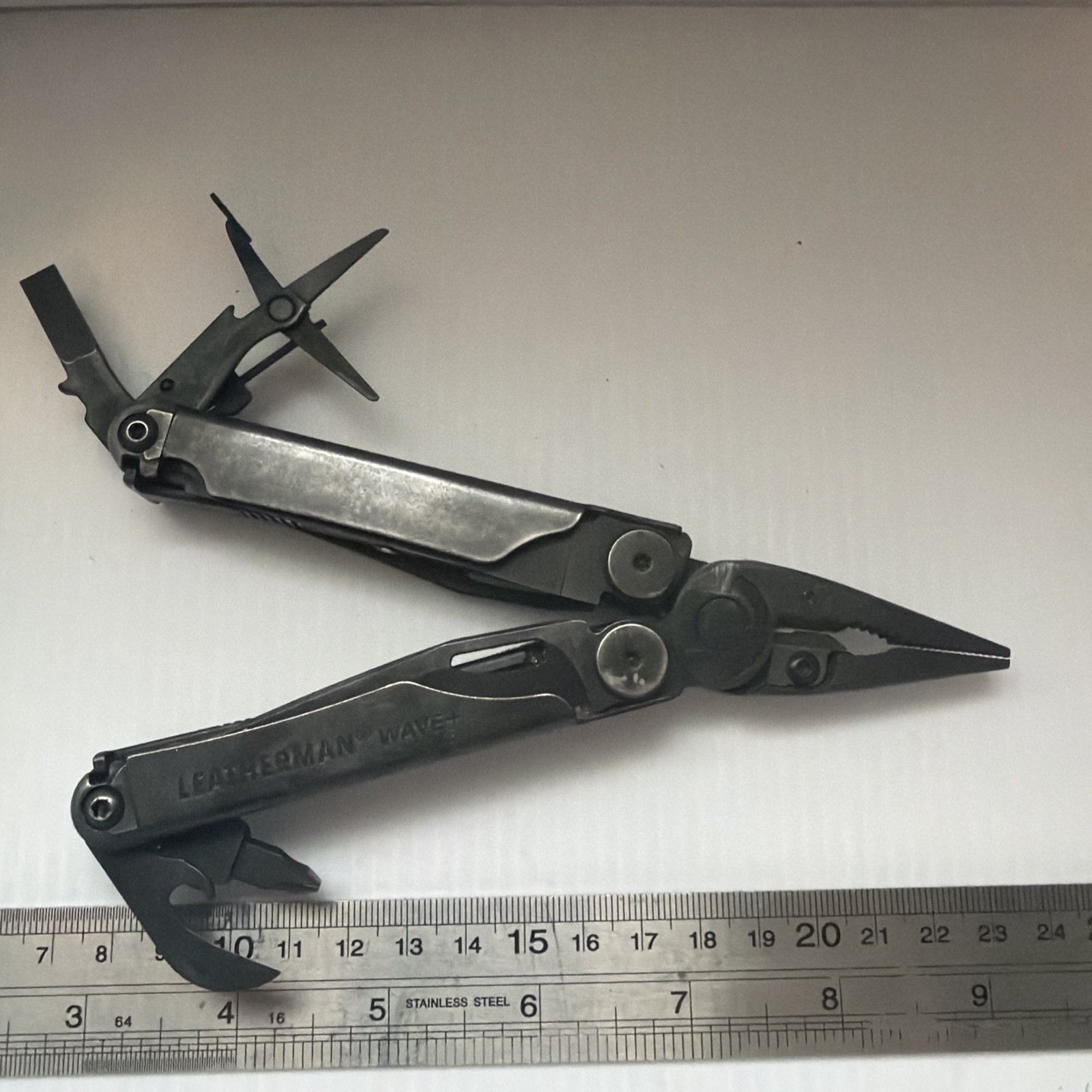 Leatherman Wave Plus 18-in-1 Multi-Tool Black Oxide