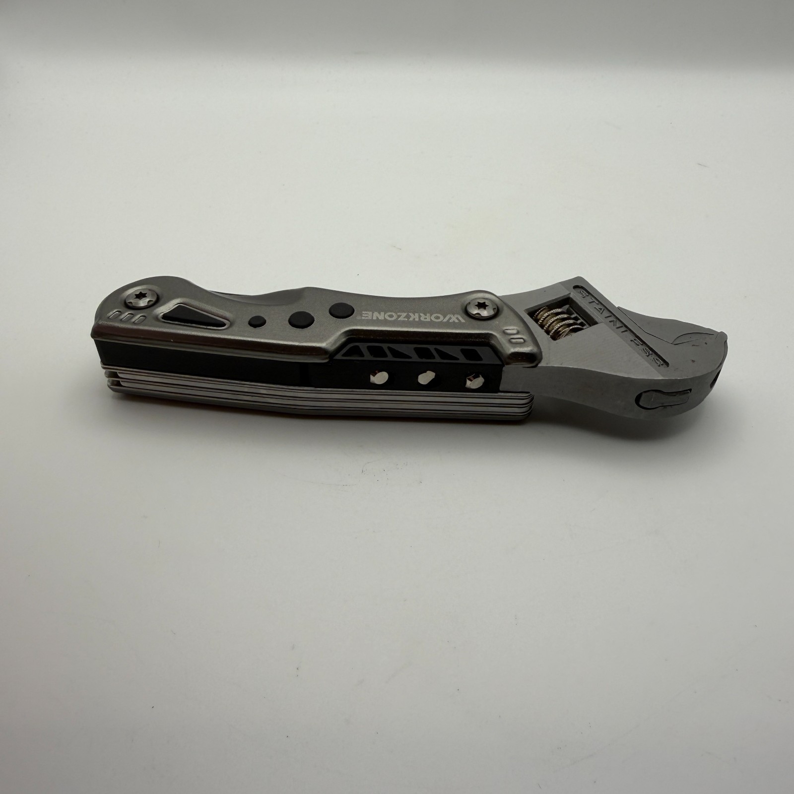 WORKZONE HAND TOOLS MASTER HARDWARE 9 IN 1 WRENCH MULTI TOOL LED LIGHT