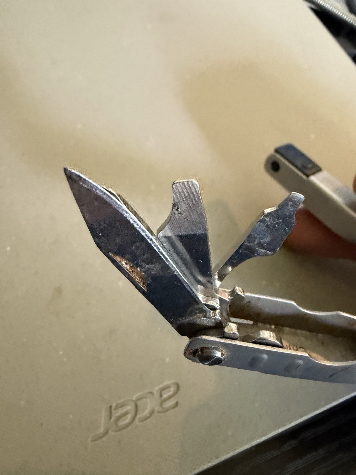 Schrade Tough Chip Compact Multi-Tool Cutters Knife Folding EDC Tool USA