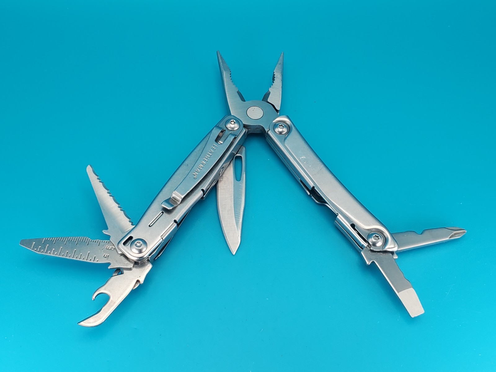 Leatherman Bolster 13 Tool Stainless Steel Multi-Tool!