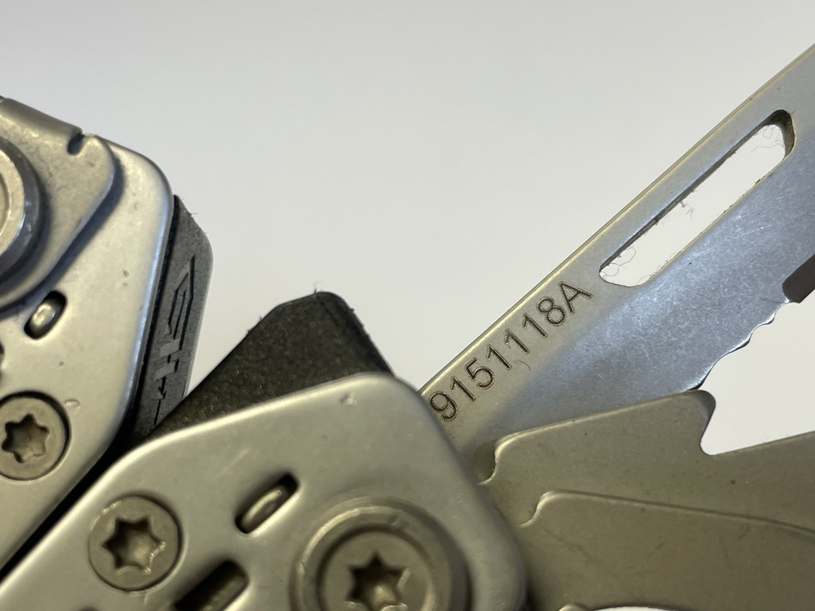 Gerber Suspension Nxt 15 in 1 Multi-Tool with Pocket Clip In Very Good Condition