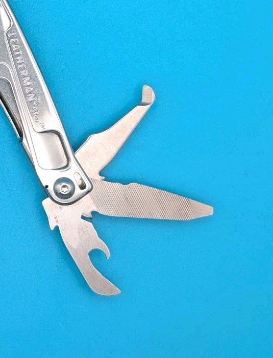 Leatherman Rev 3.8″ Multi-Tool, Stainless!