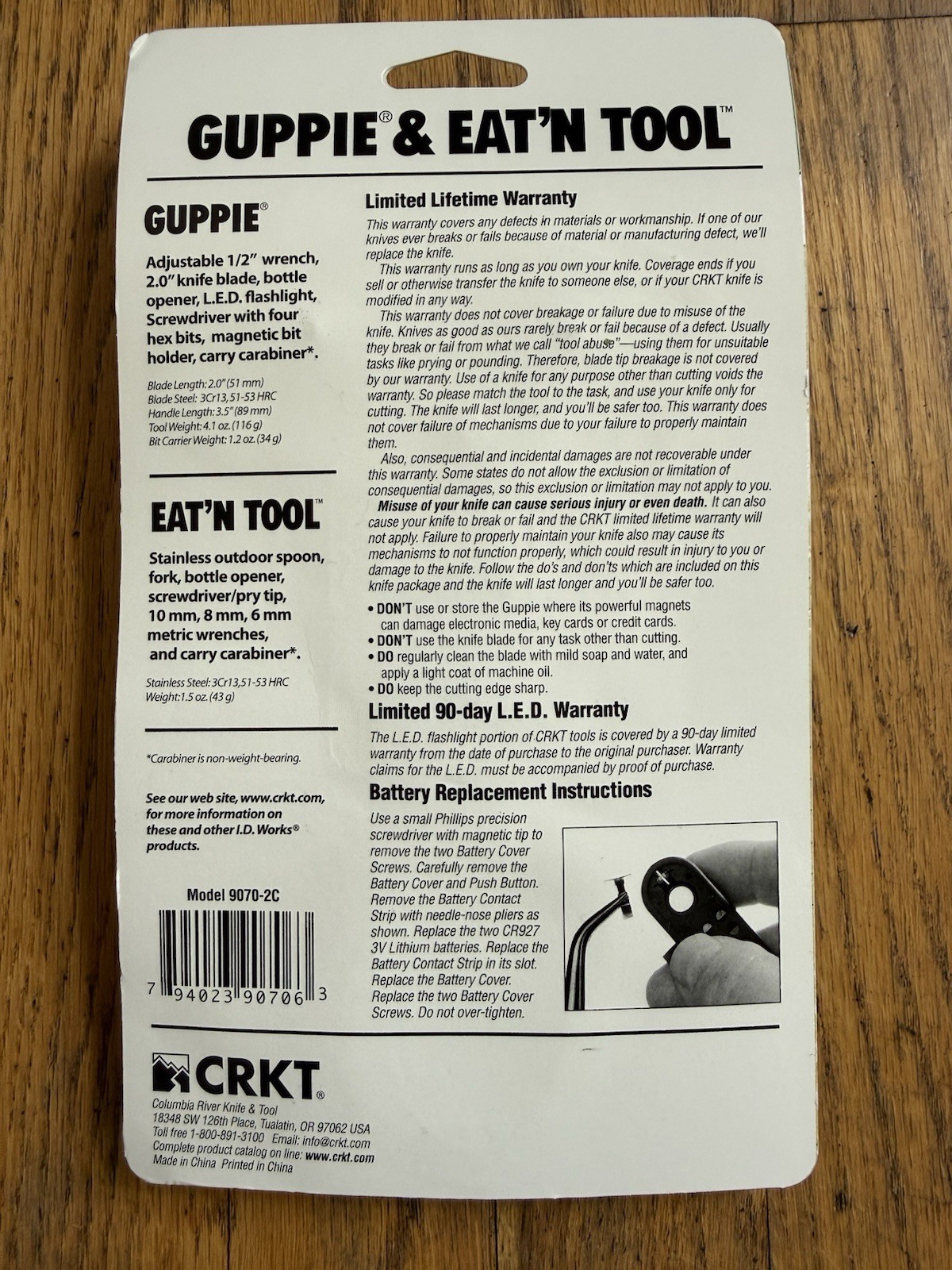 New in packaging CRKT 9070-2C Guppie & Eat’N Tool 4-Tool Multi-Tool, 2″ Serrated