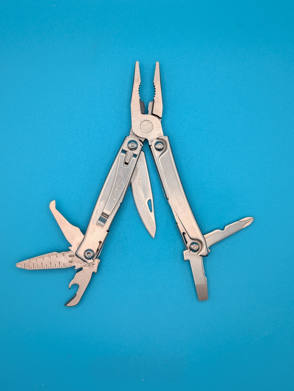 Leatherman Rev 3.8″ Multi-Tool, Stainless!