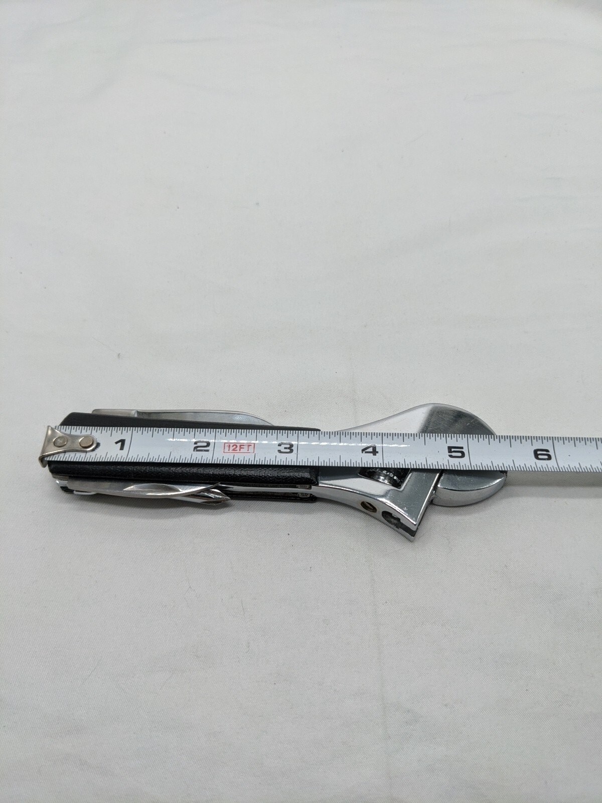 Multitool Wrench Screwdricer Knife File 5.5″