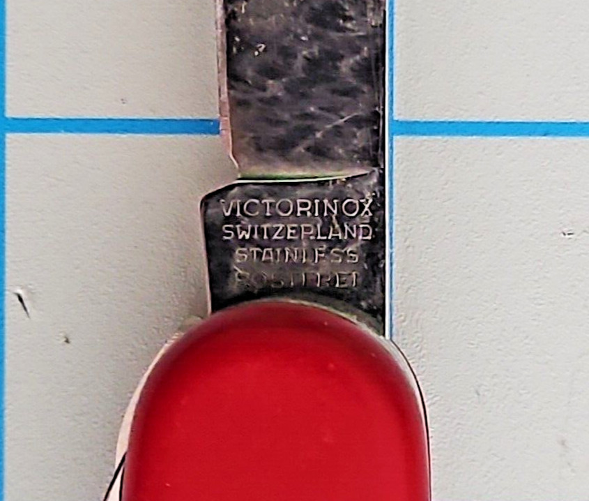 Victorinox Camper With Scissors Swiss Army Knife – Red