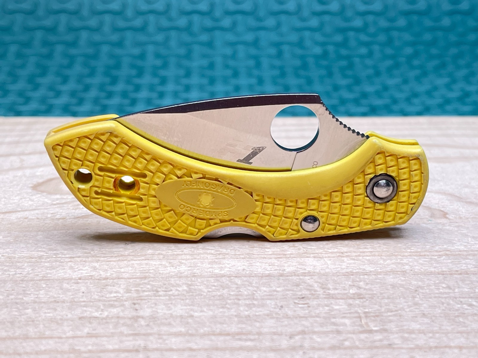 Spyderco Dragonfly Salt H1 Yellow Plain Edge Blade Folding Pocket Knife