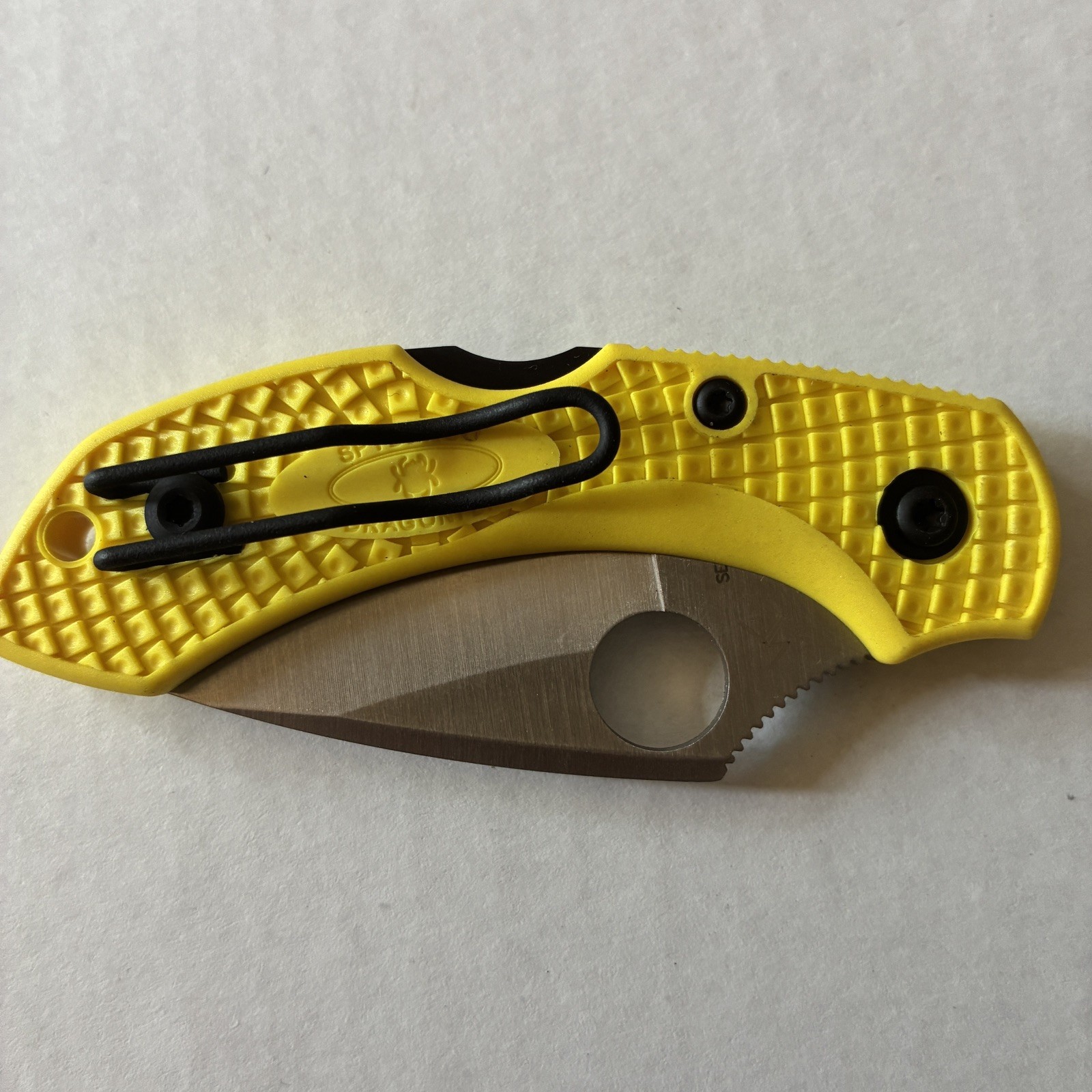 Spyderco C28PYL2 Dragonfly 2 Salt – Plain Edge H-1 Blade – Marine Yellow