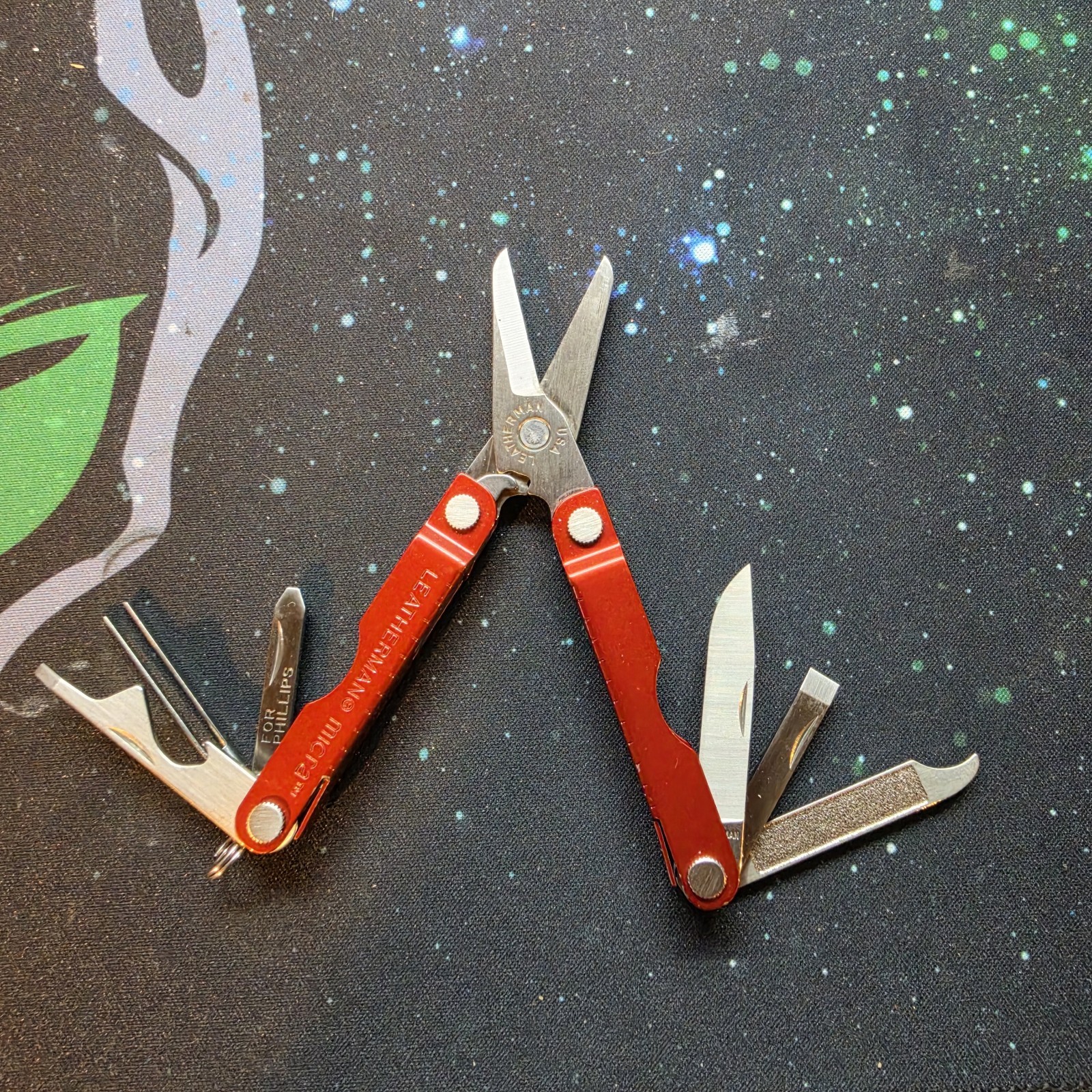 Leatherman Micra Red 10-in-1 Multi-Tool Knife Scissors Tweezers Lanyard