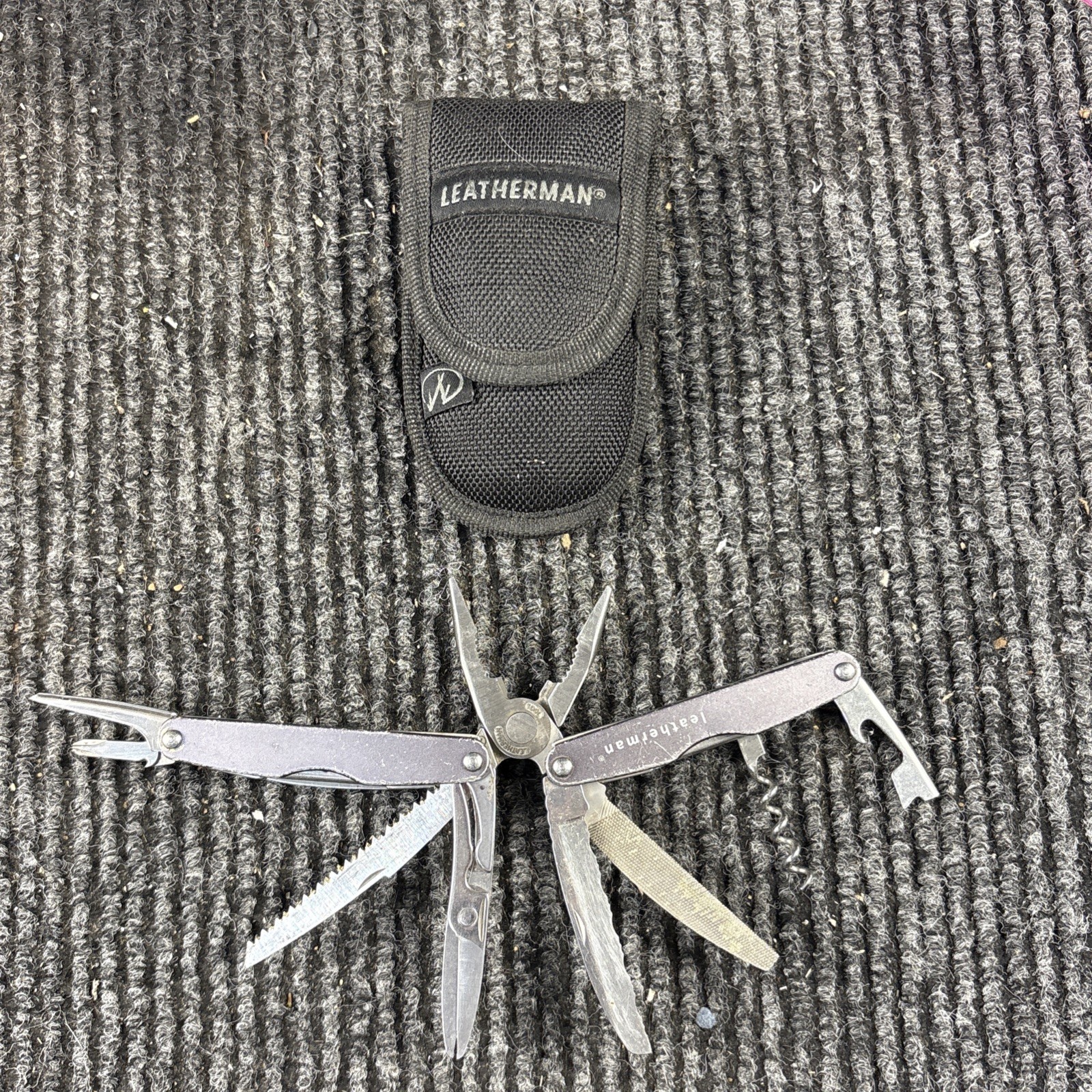 Leatherman Juice Pro Multi Tool W/ Sheath (189)